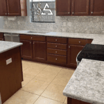 quartz-full-height-splash-pendle-hill-by-cambria-3